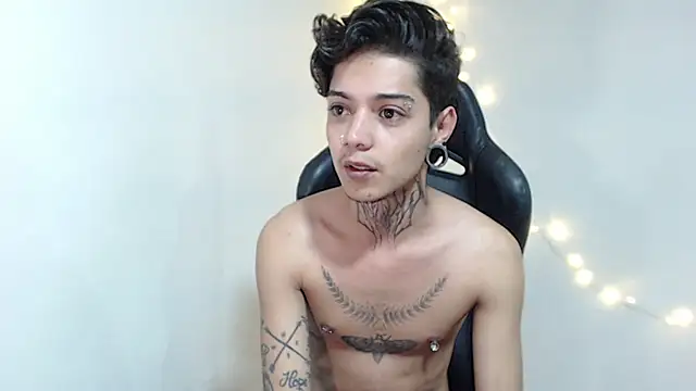 Snapshot of saad_man chatting on January 23, 5:45 am saad man online show from January 23, 5:45 am