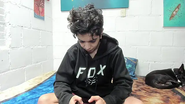 Snapshot of saad_man chatting on February 19, 2:55 pm saad man online show from February 19, 2:55 pm