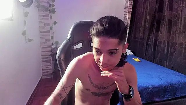 Snapshot of saad_man chatting on September 26, 2:21 pm saad man online show from September 26, 2:21 pm