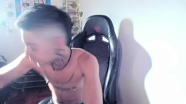 Snapshot of saad_man chatting on December 14, 9:19 pm saad man online show from December 14, 9:19 pm