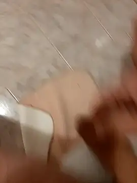 Alex 7422 online show from April 5, 3:31 pm