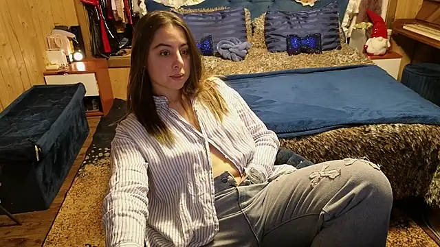 VanessaDoyle online show from December 5, 7:10 pm