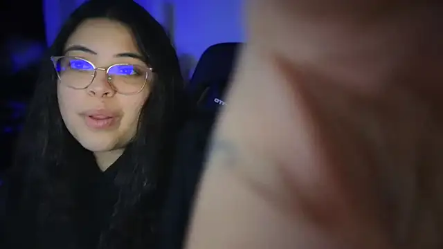 drizzypeach602 online show from January 2, 6:40 am