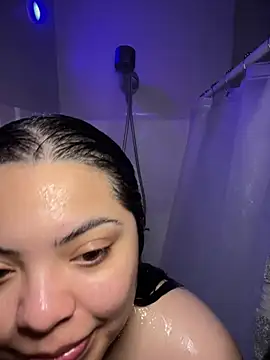 drizzypeach602 online show from March 10, 6:12 pm