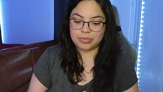 drizzypeach602 online show from October 6, 5:16 am