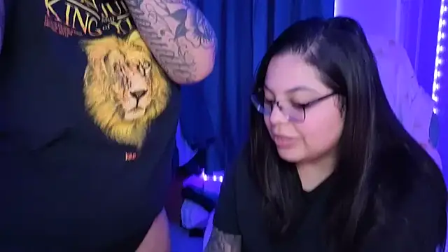 Snapshot of drizzypeach602 chatting on January 12, 6:51 am drizzypeach602 online show from January 12, 6:51 am