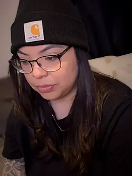 Snapshot of drizzypeach602 chatting on February 1, 4:11 am drizzypeach602 online show from February 1, 4:11 am