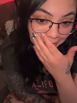 drizzypeach602 online show from June 8, 4:24 am
