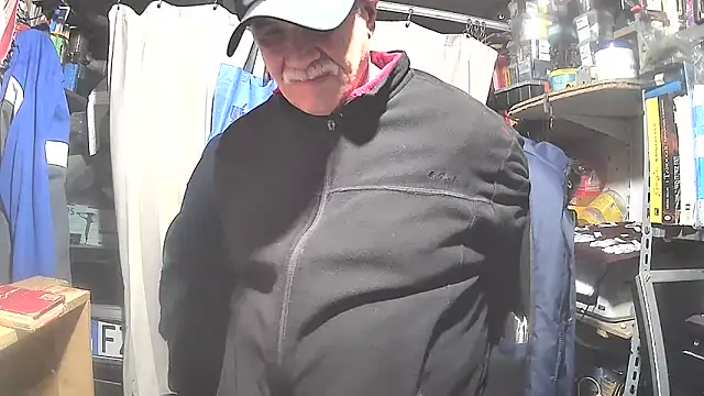 nonnomaturobisex online show from February 6, 3:31 pm