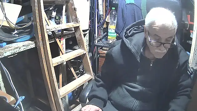 nonnomaturobisex online show from March 17, 5:16 pm