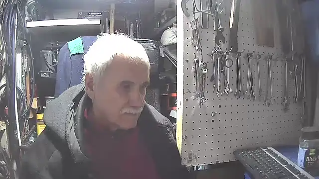 nonnomaturobisex online show from March 19, 7:18 am