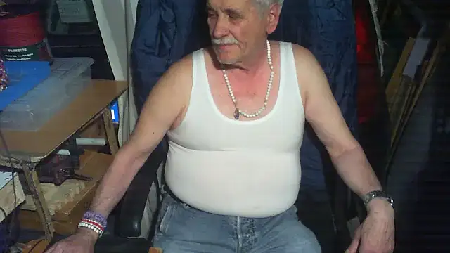 nonnomaturobisex online show from May 27, 5:43 pm