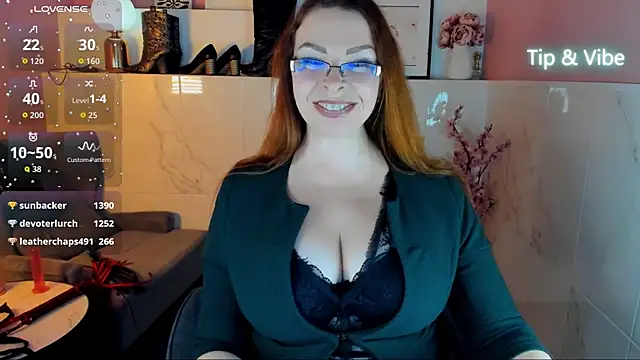 MrsIngrid online show from November 15, 7:21 pm