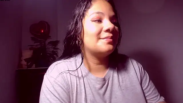 Snapshot of Van3orgasm4me chatting on December 8, 9:24 am Van3orgasm4me online show from December 8, 9:24 am