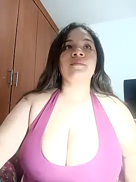 Snapshot of Van3orgasm4me chatting on September 23, 1:47 pm Van3orgasm4me online show from September 23, 1:47 pm