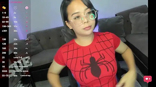 Snapshot of transbigcummer chatting on March 16, 8:32 am transbigcummer online show from March 16, 8:32 am