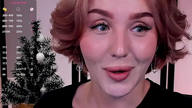 Snapshot of LianaFord chatting on December 21, 6:37 pm LianaFord online show from December 21, 6:37 pm