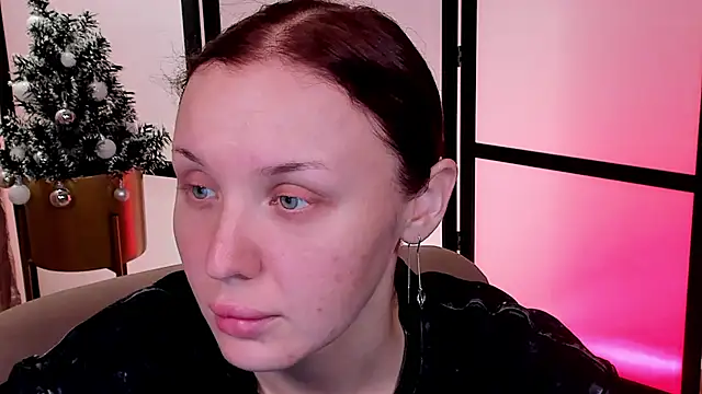 Snapshot of LianaFord chatting on January 13, 3:12 am LianaFord online show from January 13, 3:12 am