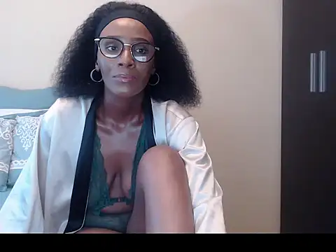 yummycherryxx online show from October 27, 7:01 am