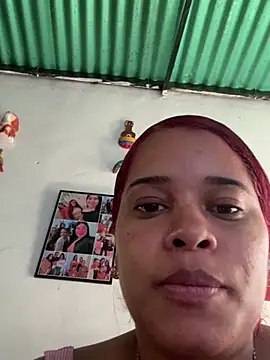 Snapshot of sweet_morbid_hot chatting on December 7, 7:43 pm sweet morbid hot online show from December 7, 7:43 pm