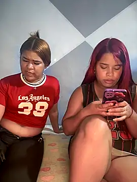 Snapshot of sweet_morbid_hot chatting on November 18, 6:45 pm sweet morbid hot online show from November 18, 6:45 pm