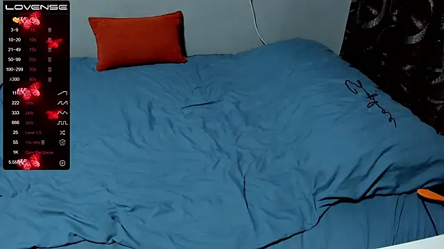 eva zero online show from December 3, 5:55 pm