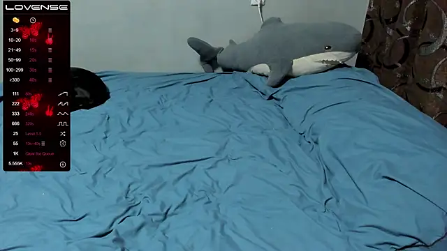 eva zero online show from December 16, 2:38 pm