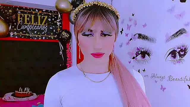 priscilahotker online show from February 26, 10:15 am