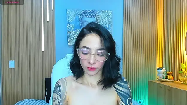 barbie scoth  online show from May 31, 3:36 am