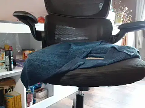 suedel65 online show from February 24, 2:58 pm