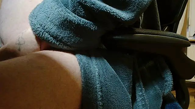 suedel65 online show from March 9, 5:11 am