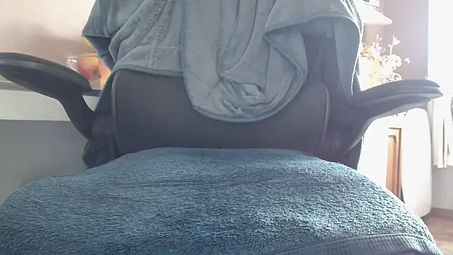 suedel65 online show from March 21, 10:28 am