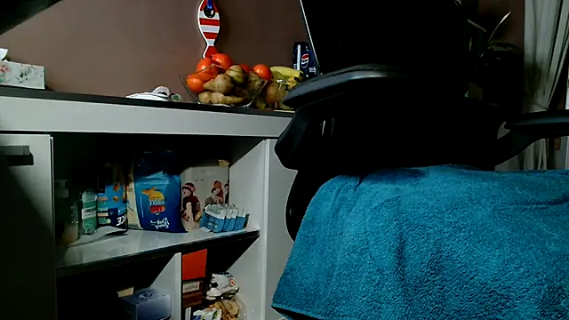 suedel65 online show from September 24, 3:21 am