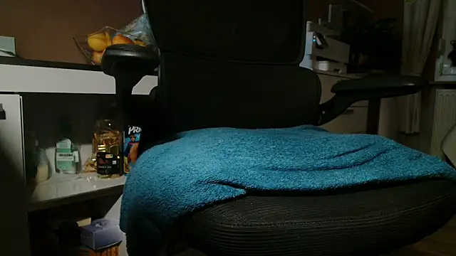 suedel65 online show from November 7, 4:12 am