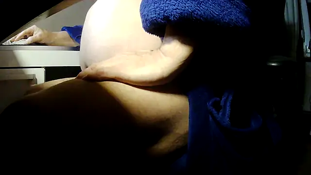 Snapshot of suedel65 chatting on January 16, 2:48 am suedel65 online show from January 16, 2:48 am