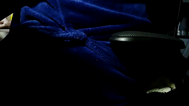 Snapshot of suedel65 chatting on January 17, 3:22 am suedel65 online show from January 17, 3:22 am