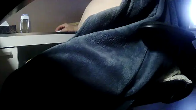 Snapshot of suedel65 chatting on February 23, 4:37 pm suedel65 online show from February 23, 4:37 pm