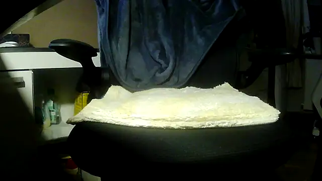 Snapshot of suedel65 chatting on February 27, 4:12 am suedel65 online show from February 27, 4:12 am