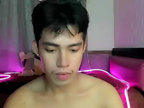 Snapshot of Lightjt04 chatting on October 29, 8:05 am Lightjt04 online show from October 29, 8:05 am