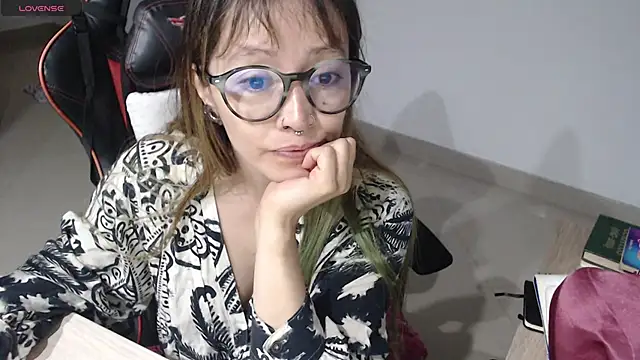 pink-2022 online show from June 18, 3:16 pm
