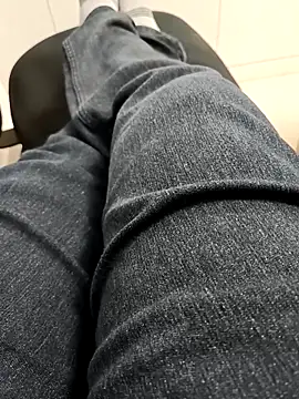 Desi Londa 143 online show from March 1, 11:17 am