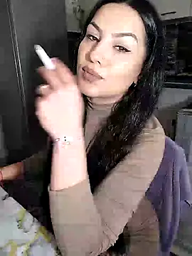 hot-babygirl online show from March 3, 8:11 pm