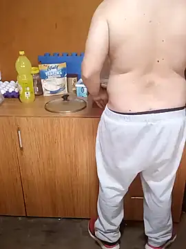 Snapshot of asil1710 chatting on January 21, 10:52 am asil1710 online show from January 21, 10:52 am