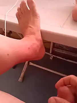 Snapshot of asil1710 chatting on March 11, 12:28 pm asil1710 online show from March 11, 12:28 pm