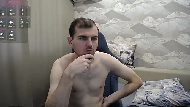 Snapshot of SerzhKorol1 chatting on March 7, 9:50 am SerzhKorol1 online show from March 7, 9:50 am