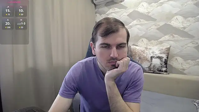 Snapshot of SerzhKorol1 chatting on April 13, 8:31 am SerzhKorol1 online show from April 13, 8:31 am