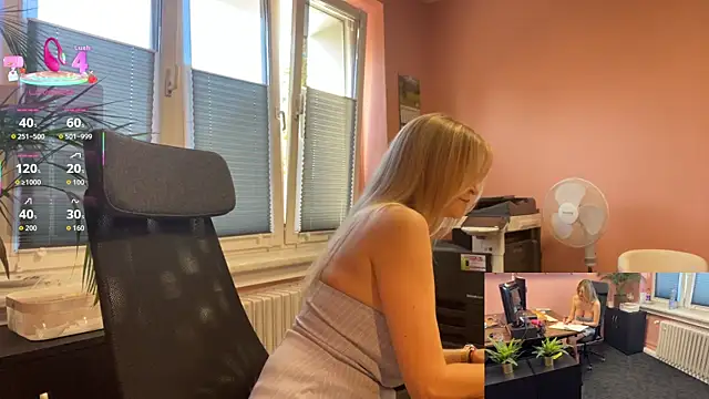 legsLONG online show from September 20, 5:52 am