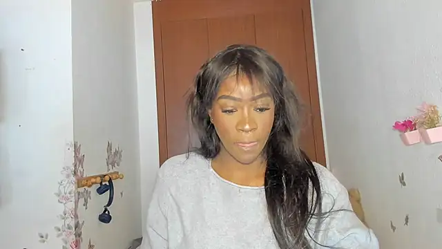 viioolleettaa online show from March 29, 12:05 pm