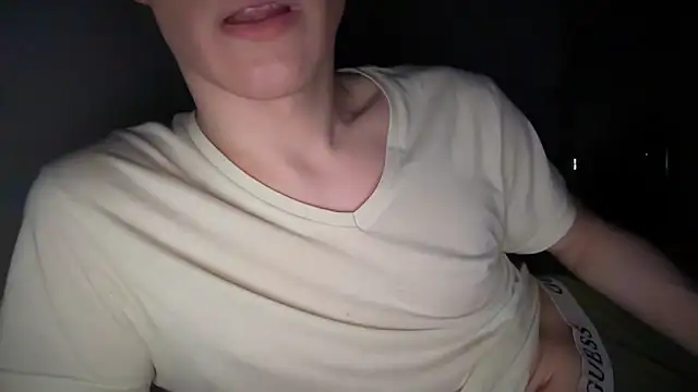 Snapshot of Lamonteik chatting on March 9, 8:52 pm Lamonteik online show from March 9, 8:52 pm