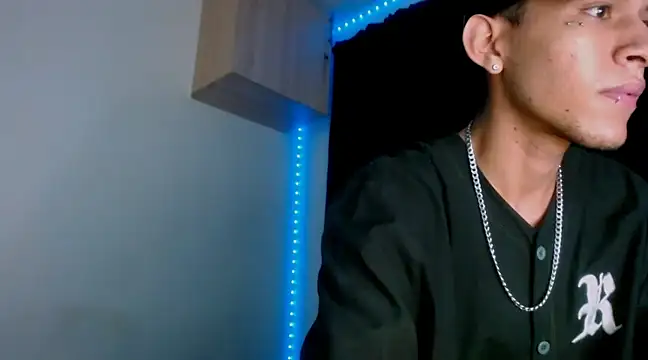 Samuel Suarez online show from December 5, 6:21 am